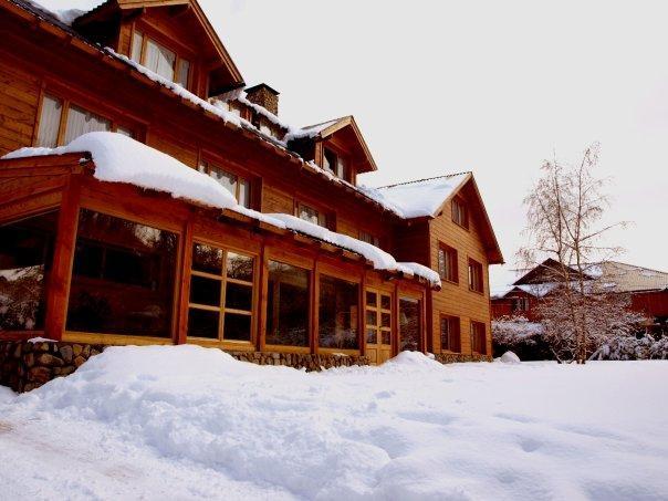 Hosteria El Establo Вилья-ла-Ангостура Экстерьер фото