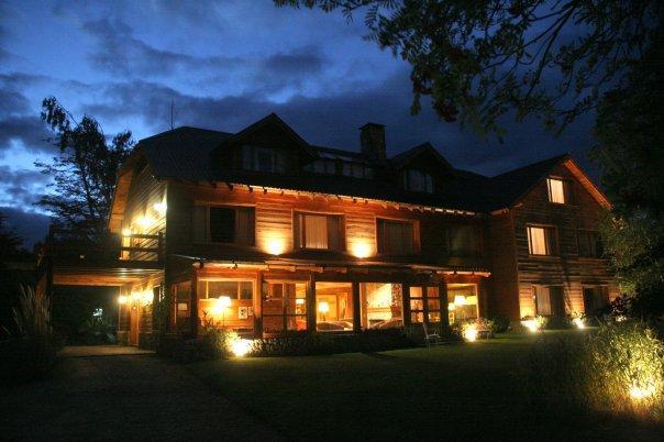 Hosteria El Establo Вилья-ла-Ангостура Экстерьер фото