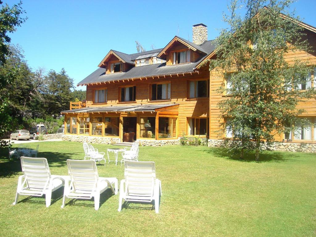 Hosteria El Establo Вилья-ла-Ангостура Экстерьер фото