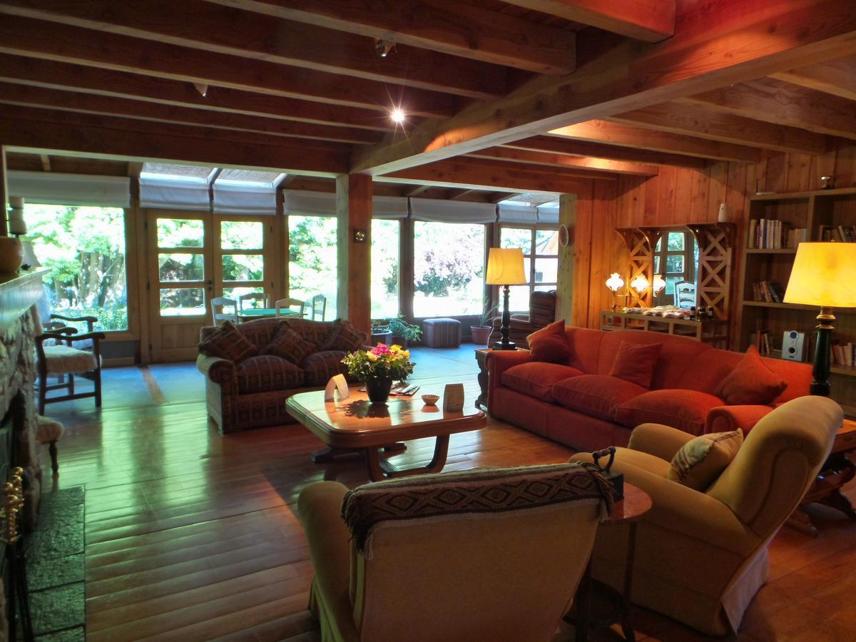 Hosteria El Establo Вилья-ла-Ангостура Экстерьер фото