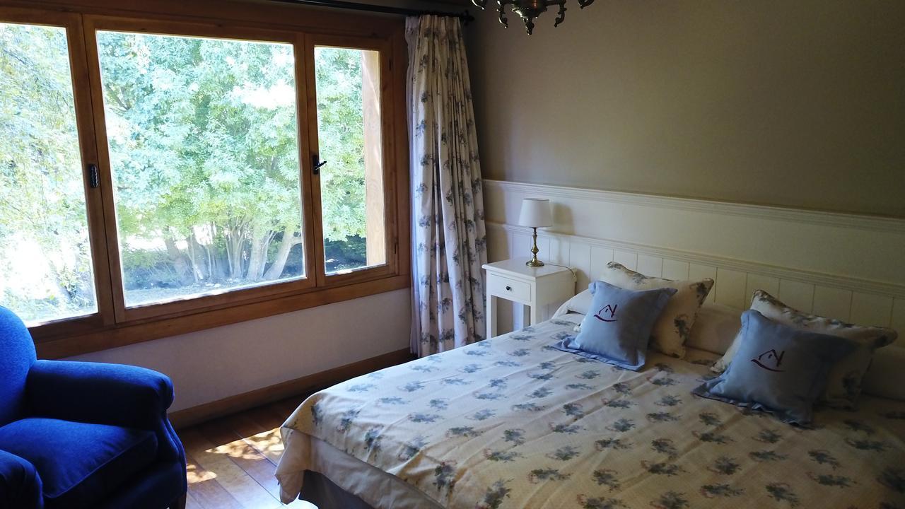 Hosteria El Establo Вилья-ла-Ангостура Экстерьер фото